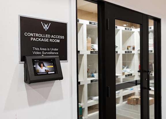 Luxer controlled access package room