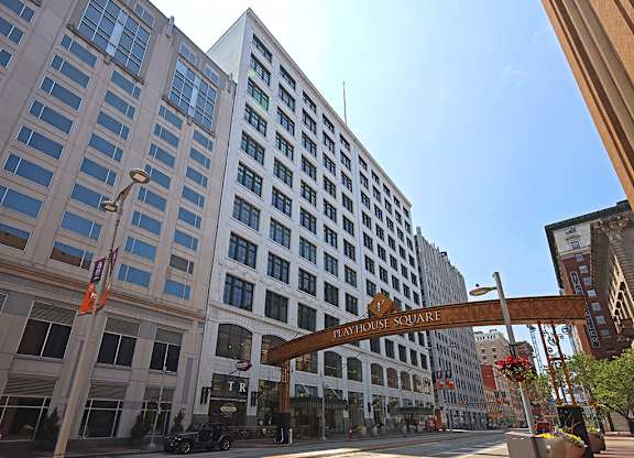 Luxury Apartment Suites and Penthouses Available at Residences at Halle in Cleveland OH