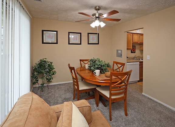 Model Dining Area at Willoughby Hills Towers in Willoughby Hills OH