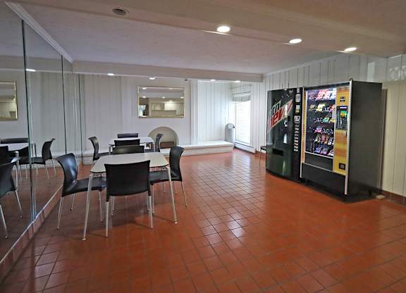 Community Room in Westbrook Village Apartments in Brooklyn OH