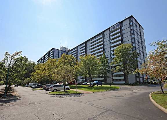 Building Exterior at Gates Mills Place, Mayfield Heights, OH, 44124