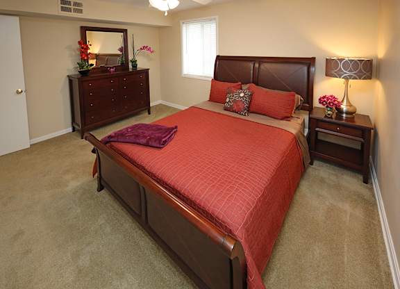 Model Suite Bedroom at Morgan Park Apartments in Euclid OH