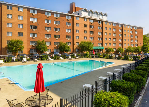 Edgewater Landing Pool