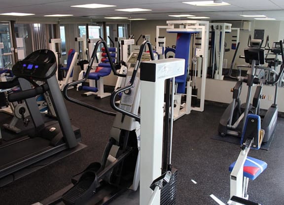 Fitness Center at Oliver House Apartments in Shaker Heights, OH