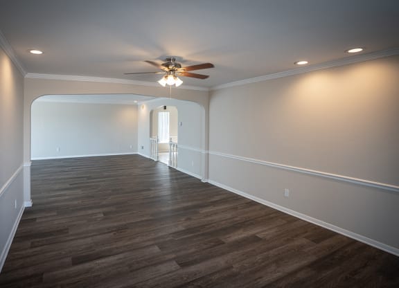 3B2.5B Penthouse #602 - Living Area