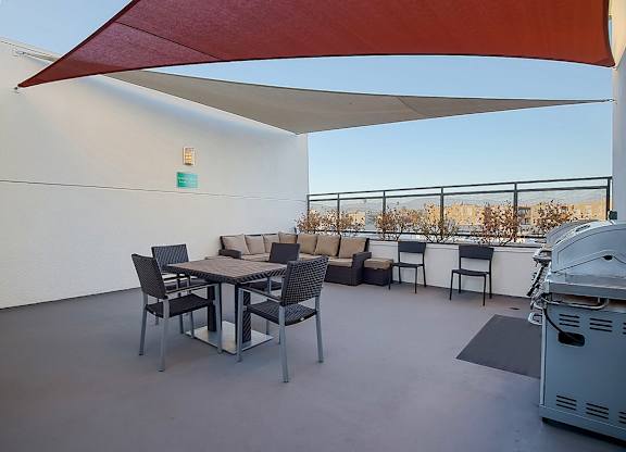 Grill And Patio at Plaza Lafayette, Los Angeles, 90057  