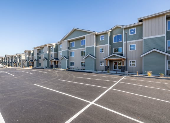 apartment exterior 1 at Sagecrest Apartments, Washington, 98801 