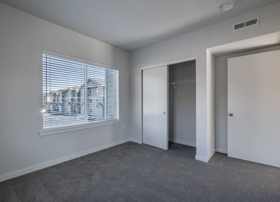 an image of a blue and white striped wallpaper at Sagecrest Apartments, Wenatchee, WA