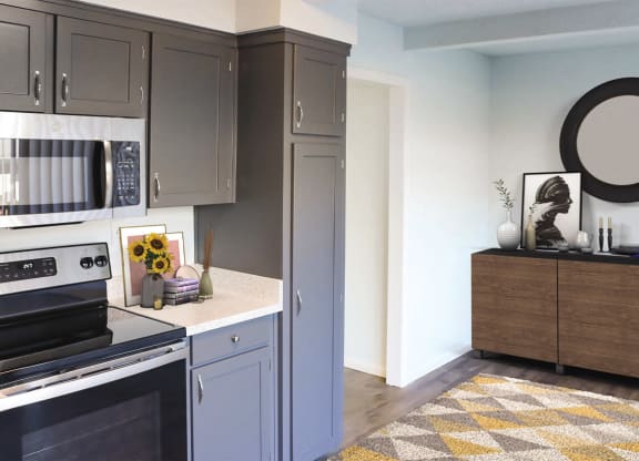 Kitchen Appliances at The Ridge Overland Park, Kansas, 66212