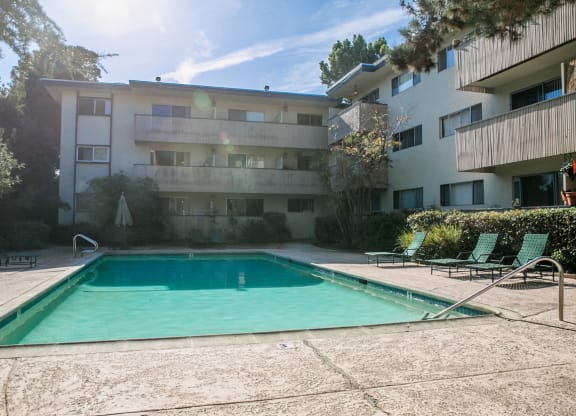 Sparkling Swimming Pool at Marine View Apartments, California, 94501