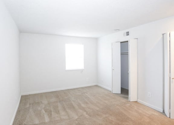 Bedroom closet at Canyon Creek Apartments, Kansas City, 64132