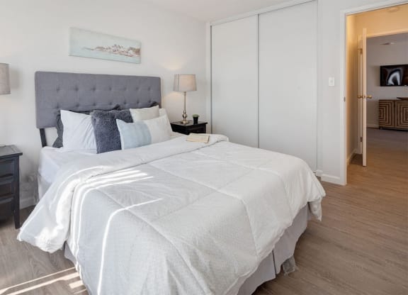 King Size Bedroom at Three Crown Apartments, California