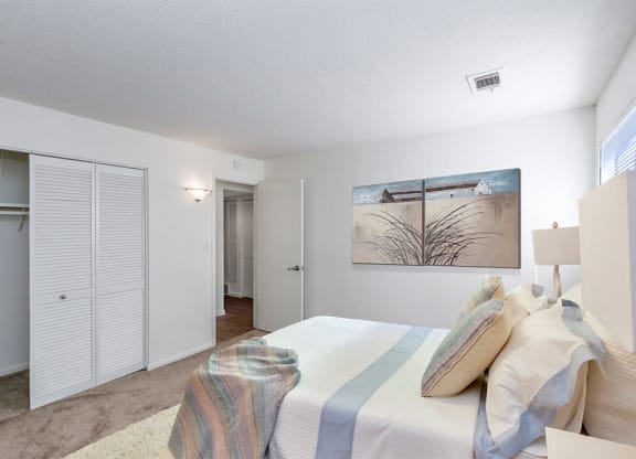 Bedroom at The Bridges at Foxridge, Mission, 66202