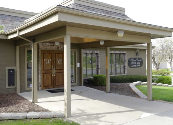 Clubhouse Entrance at Willow Creek, Kansas City