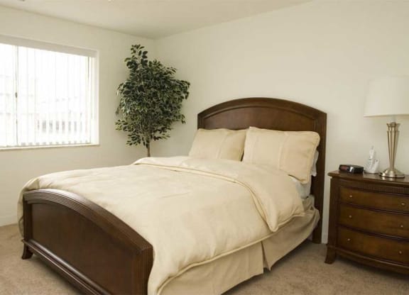 Cream Colored Bed at Waldo Heights, Kansas City, MO, 64131