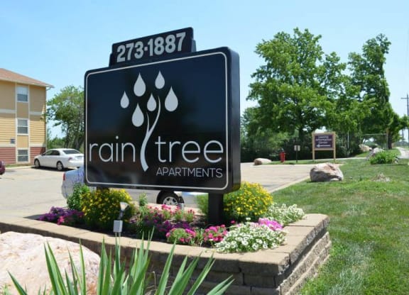 Raintree Property Sign at Raintree Apartments, Kansas