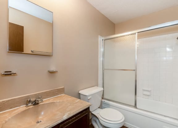 West One Bedroom Bathroom at Raintree Apartments, Kansas, 66614