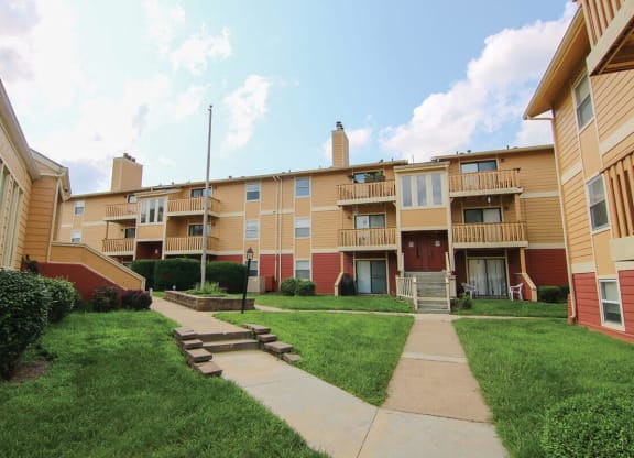 Raintree Clu at Raintree Apartments, Topeka, 66614