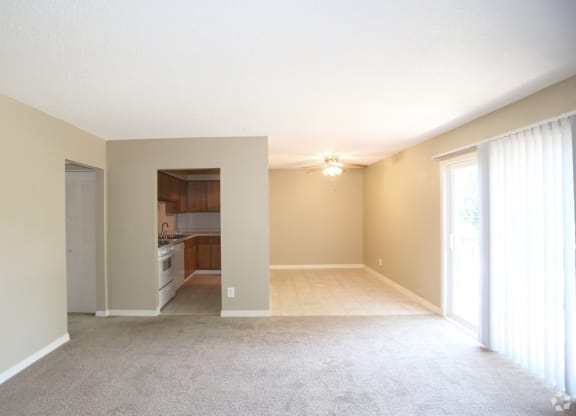 Kitchen, Living and Dining Room Sheridan Crossing
