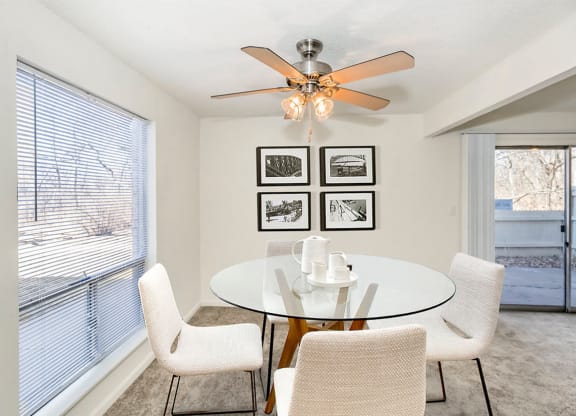 Dining Room at The Bridges at Foxridge, Mission