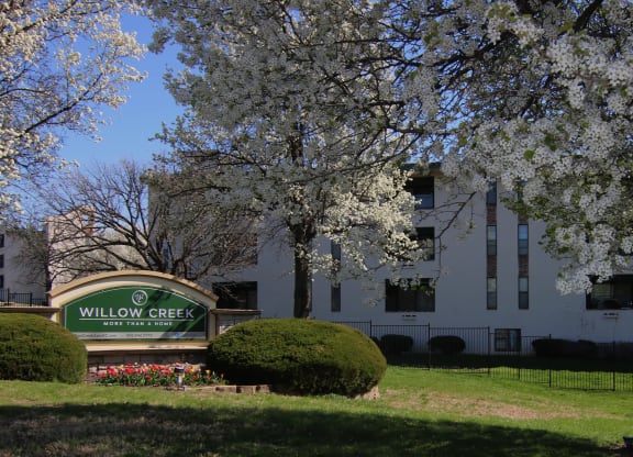 Monument Sign at Willow Creek, Kansas City, 64114