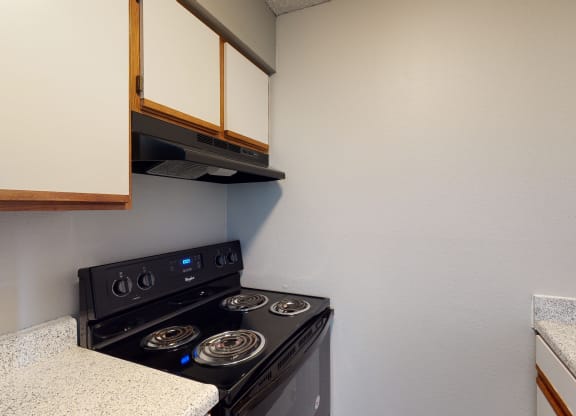 Stove with spacious cabinetry
