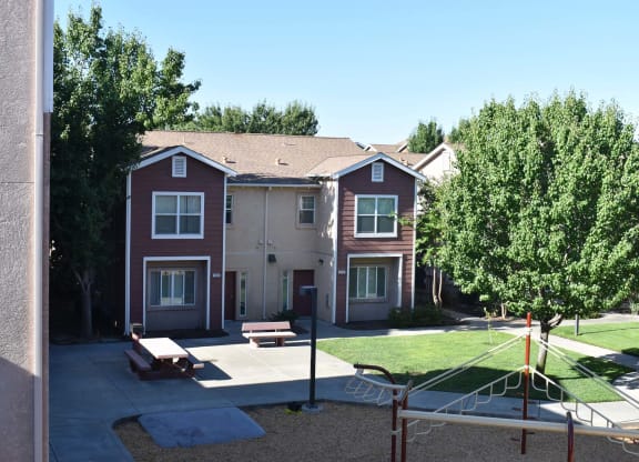 Courtyard at Lemon Hill Mutual Housing
