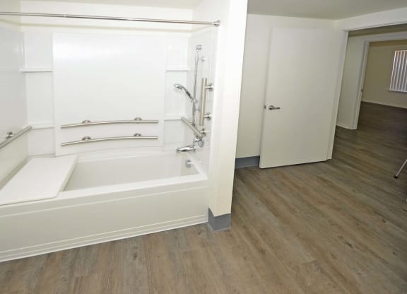 Bathroom Norwood II