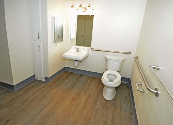 Bathroom Norwood II