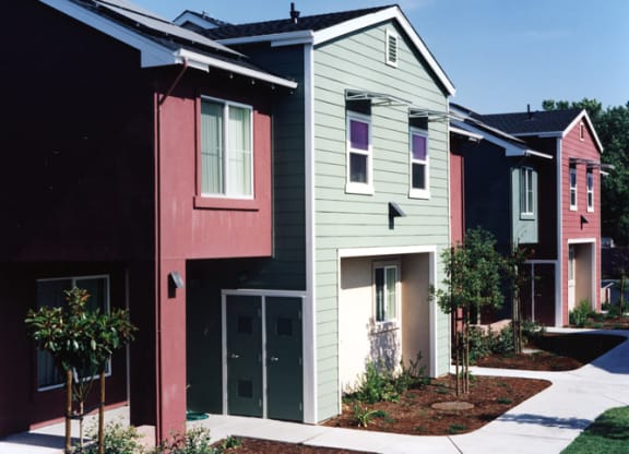 Victory Townhomes Mutual Housing Siding