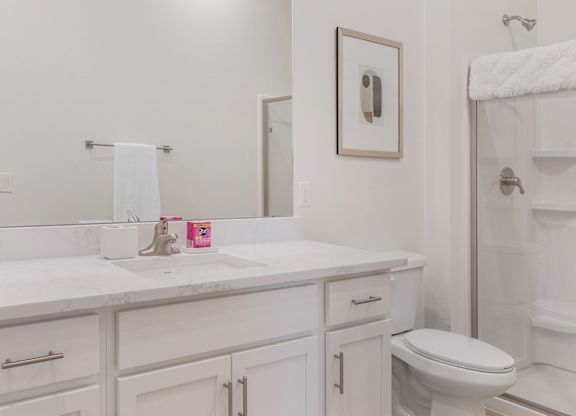 A white bathroom at Aerie La Cholla, Tucson, AZ 85741