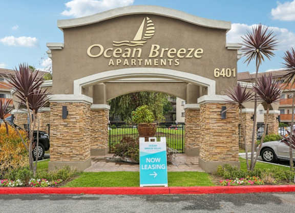 Ocean Breeze Apartments is a place where you can live.