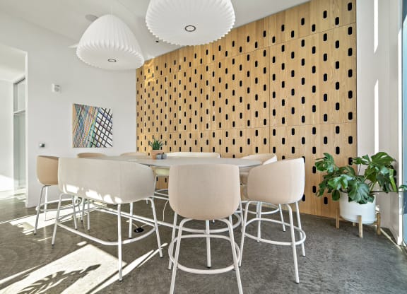 Reverb Co-Working Area Table