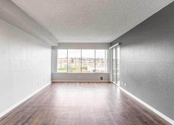Luxe at Meridian Apartments Living Room