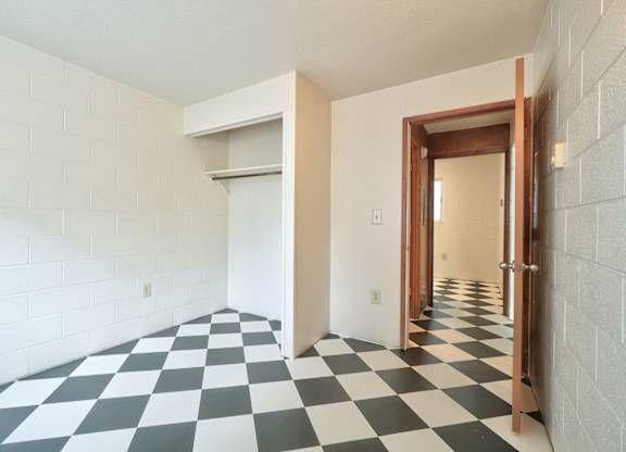 The Hudson Apartments Vancouver, WA one-bedroom and closet
