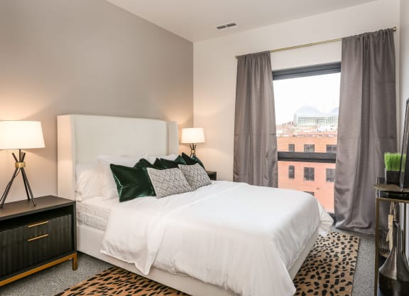 Arterra KC Bedroom White Bed