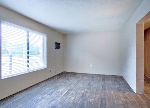 The Hudson Apartments Vancouver, WA living room