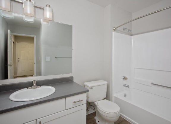 Outlook16 Bathroom with Bathtub