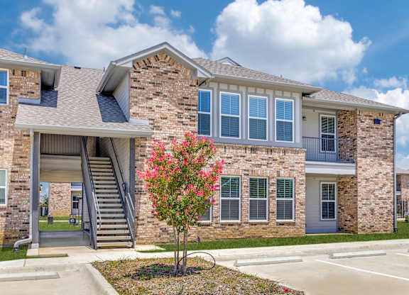 Exterior View at Four Cedars, Gunter, TX 75058