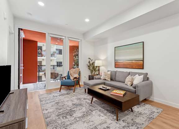 OnyxOnPark_SanDiego_CA_Model_1BR_living room