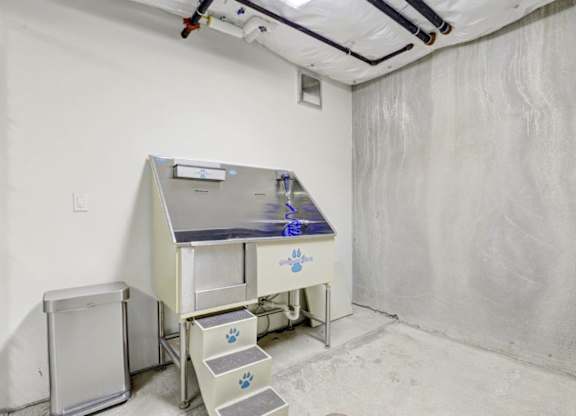Sparc Apartments Pet Washing Station