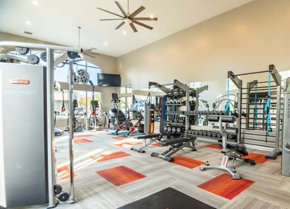 Axio 8400 Fitness Center
