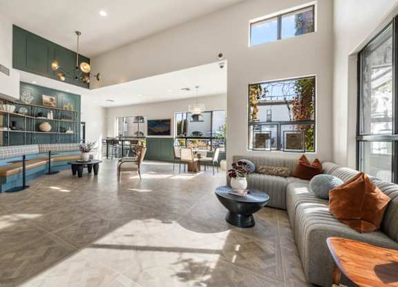 Bayside Apartments in Phoenix, Arizona Clubhouse Lounge