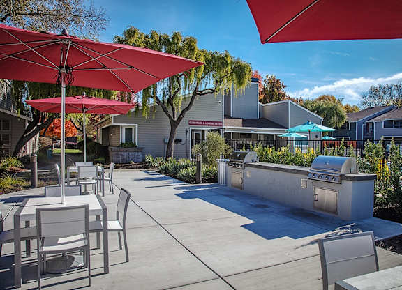 The Alexandar BBQ Area