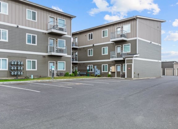 Dakota Flats Apartments in Spokane, Washington Exterior