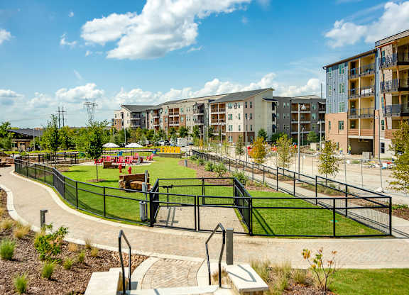 Park Area View at Discovery at The Realm, Lewisville