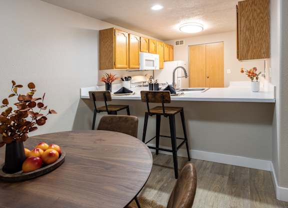Eagle Rock Apartments in Spokane Valley, Washington Model Dining Room and Kitchen