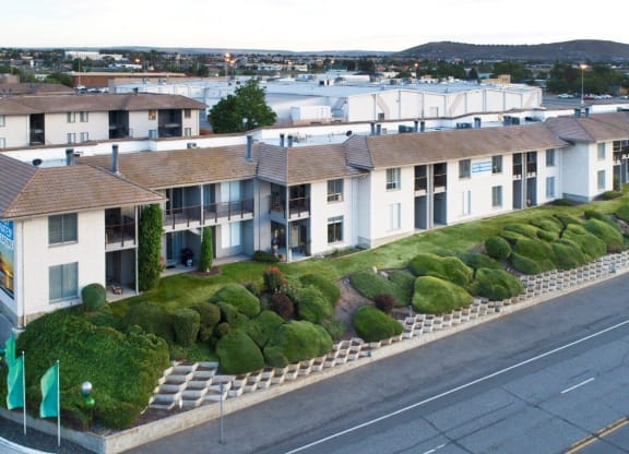 Evergreen Ridge Exterior