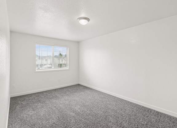 Evergreen Townhouses in Springfield, Oregon Bedroom