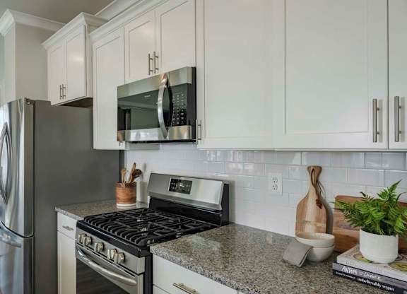 EVOLV at Stonehaven Townhomes in White Plains, Maryland Model Kitchen